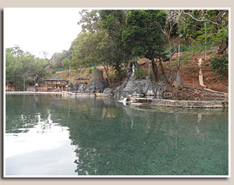 piscine béton Maquinit